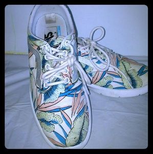 Vans Hawaiian Print Sneakers